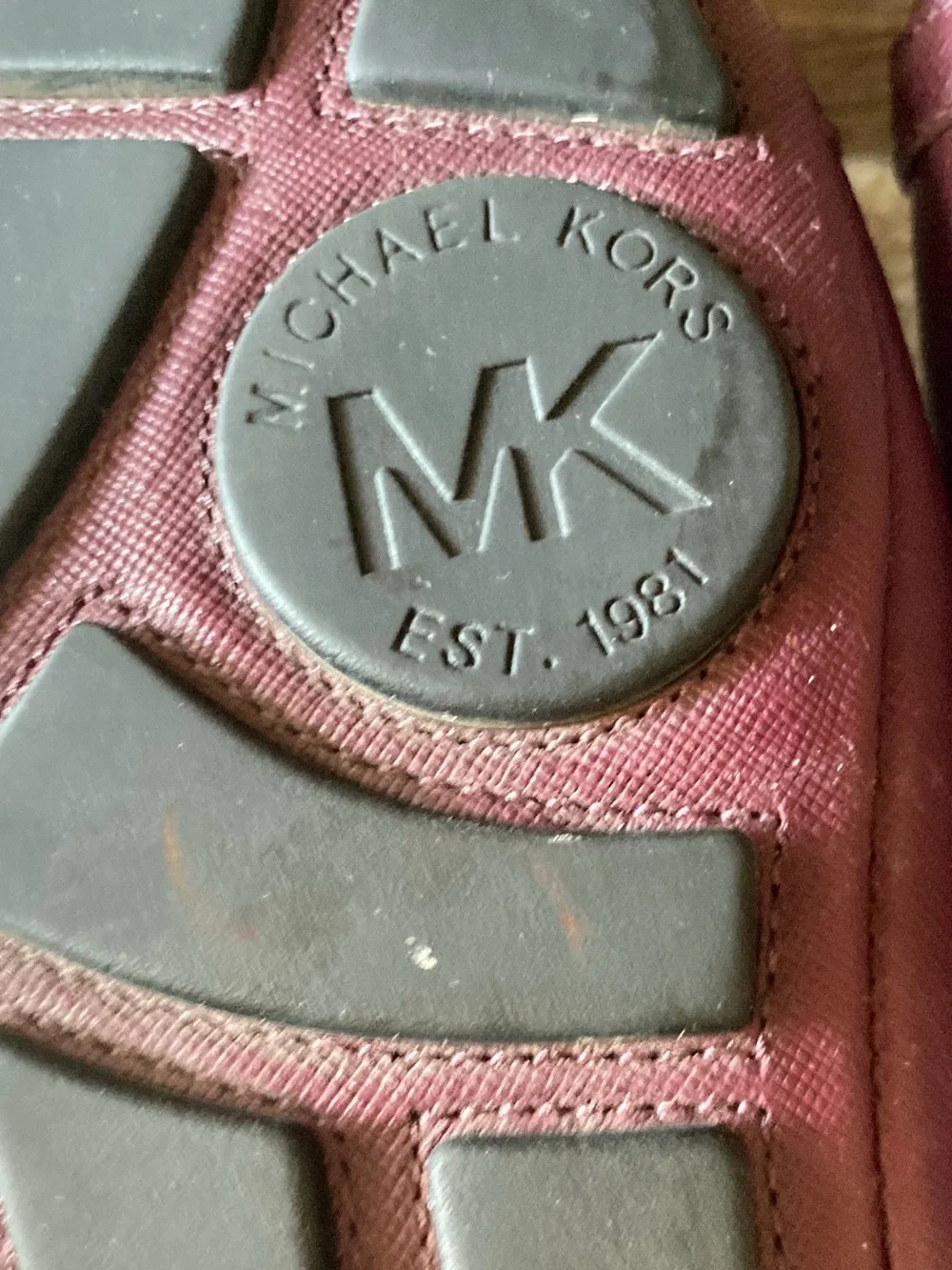 Michael Kors Fulton Ballet Flats – Burgundy Saffiano Leather Sz 10 M